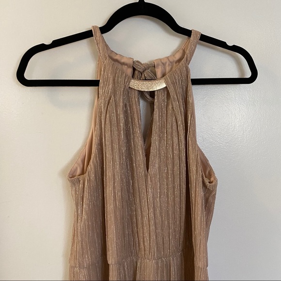 Pink Gown - Picture 9 of 10